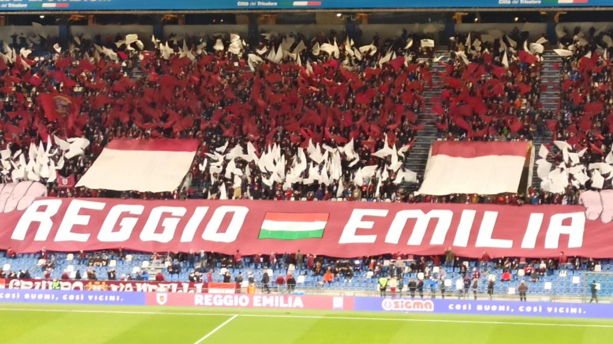 Gazzetta di Reggio - La notte del derby è della Regia. Bozzolan esalta il popolo granata