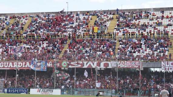 Il Mattino: "Dietrofront derby, ma i tifosi della Salernitana non perdonano"