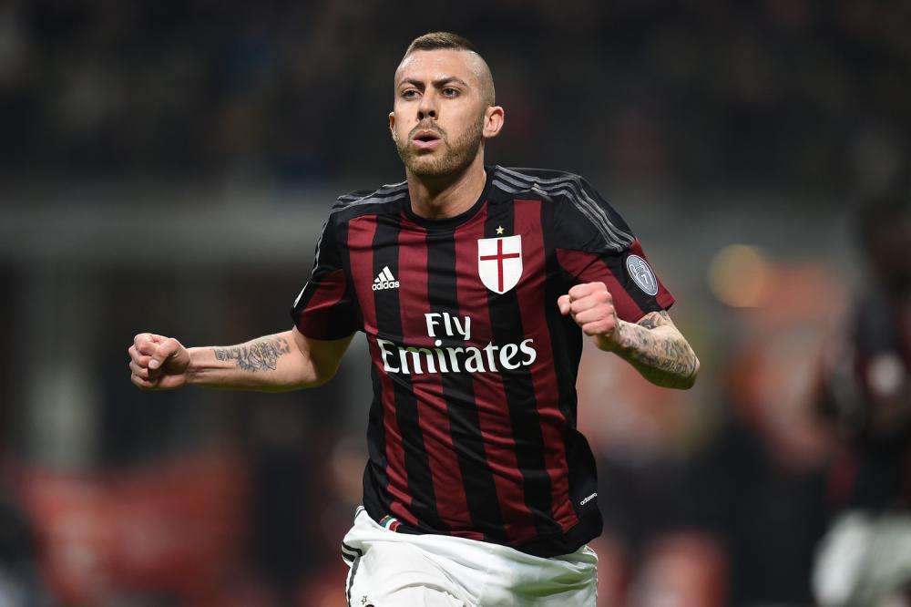 Reggina, Gallo: "Menez è nostro. Ha firmato un triennale"