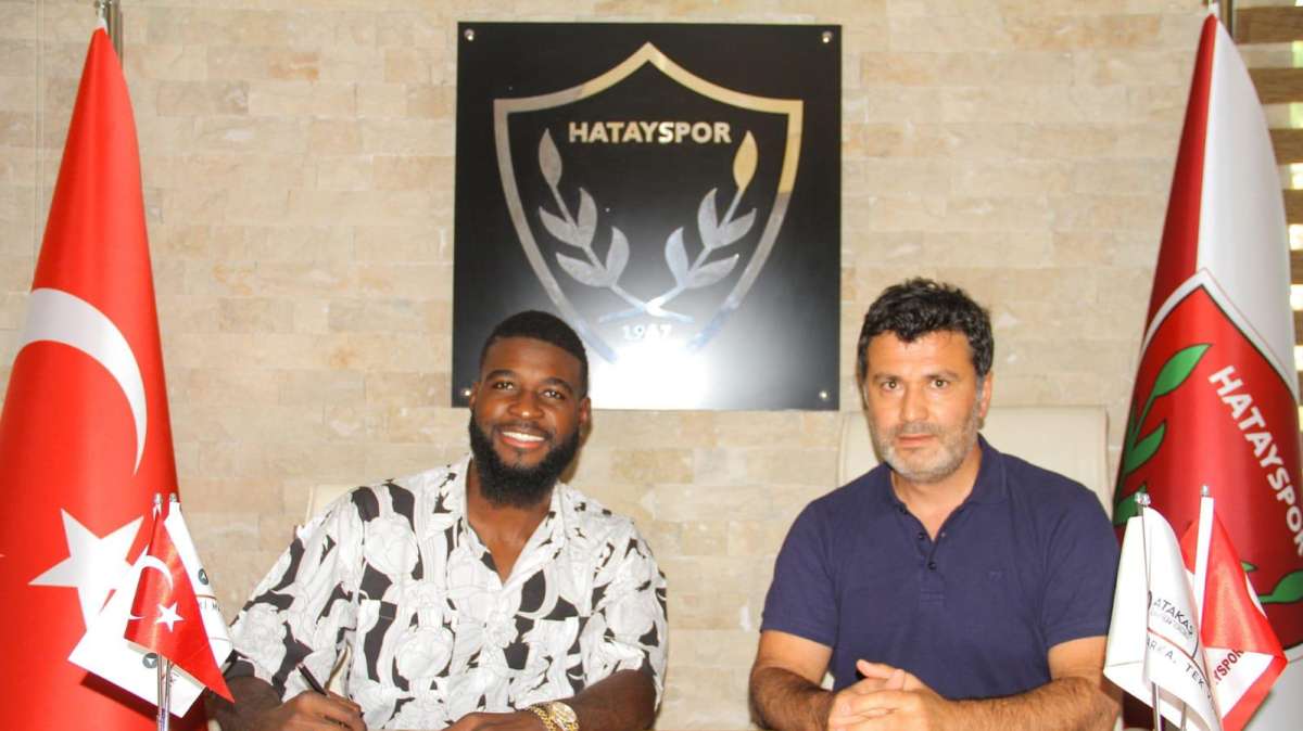 UFFICIALE - Benevento, Billong ceduto in Ligue 1