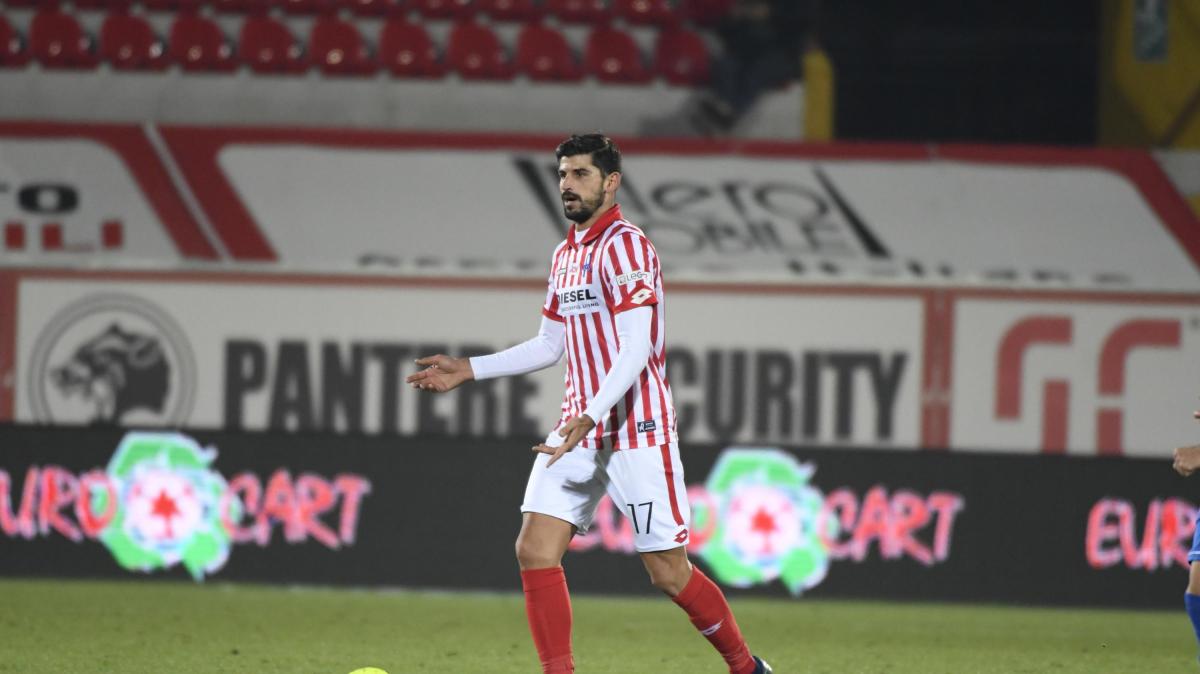 UFFICIALE - Pescara, Brosco passa al Foggia: il saluto del club