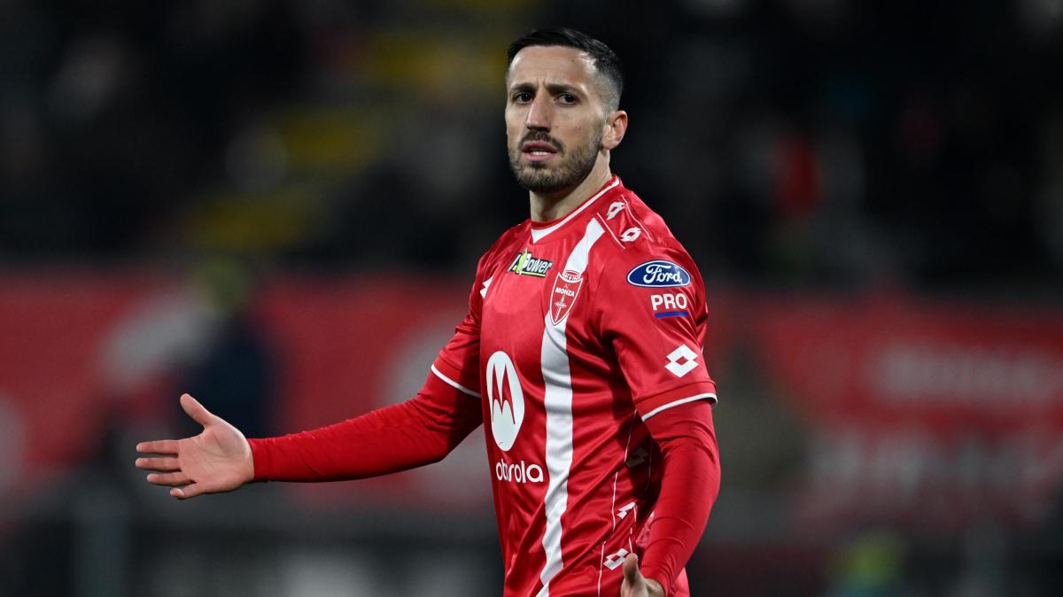 UFFICIALE - Monza, rinnovo del contratto per Ciurria