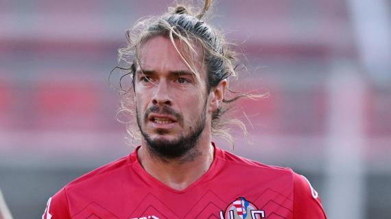 CorSport - Asse di mercato Spezia-Catanzaro. Il Cesena pensa a Castagnetti e prende Olivieri. Bis Pescara: Di Nardo e Brandes. L'Avellino completa la difesa con Fontanarosa