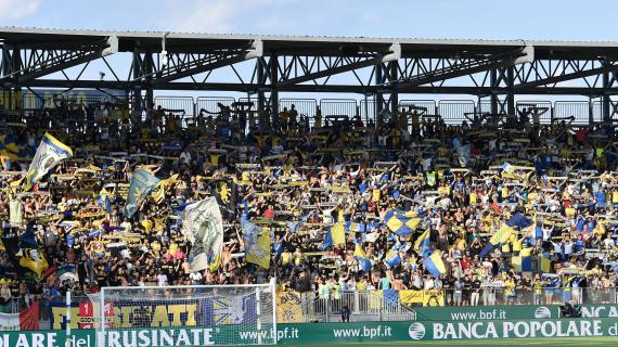 Ciociaria Oggi - Il calore dei tifosi per caricare il Frosinone