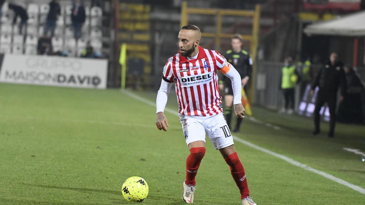 Gazzetta di Mantova - L’ex Acm Giacomelli: "Peccato sia finito il ciclo di Possanzini, ma fidatevi di Modesto"