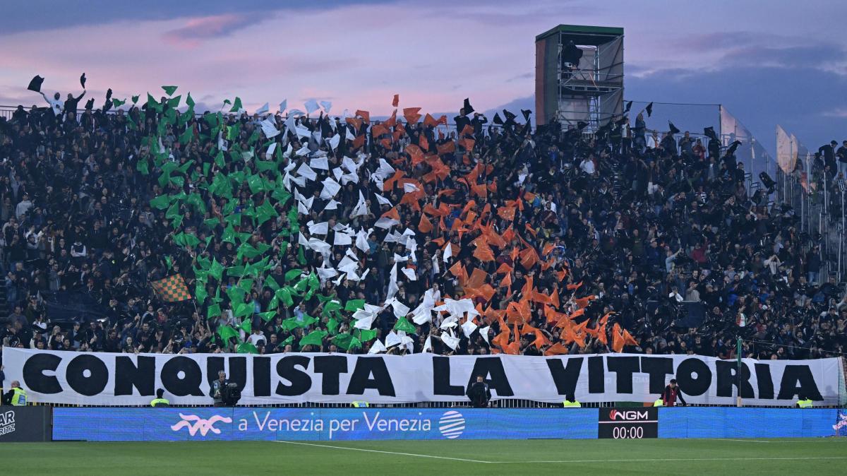 RIVIVI IL LIVE TB - Diretta Goal Serie B: il Venezia mette la sesta in casa, tre punti per il Modena. Colpo Padova, Juve Stabia ok. Solo 'X' per il Bari