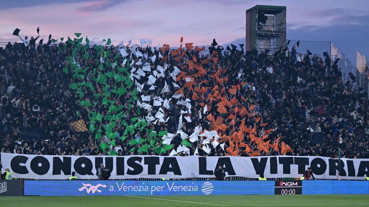 Serie B, che finale: Monza ko al 95', il Venezia è in Serie A, il Frosinone quasi. Reggiana appesa a un filo