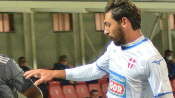 Avellino, a Carrara con una novità di formazione