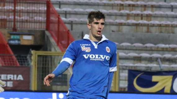 UFFICIALE - Reggina, ceduto Marchi al Ravenna