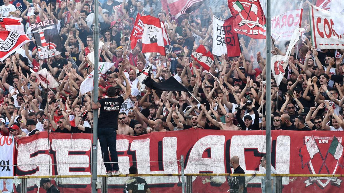 Bari, polverizzati i 500 biglietti a disposizione per Avellino 