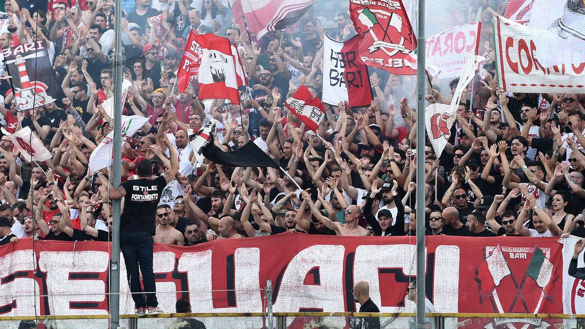 Bari, esodo biancorosso a Modena