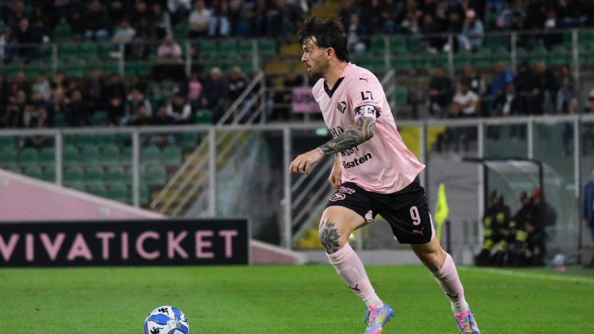 Tuttosport - Palermo, tanti tiri ma pochi gol. La bolgia del 'Barbera' per accendere Pohjanpalo e Brunori