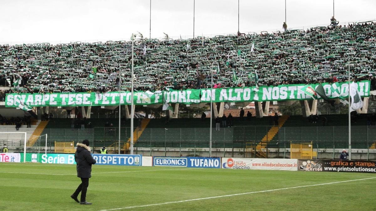 Serie B, Avellino-Juve Stabia 0-0: vince l'equilibrio nel derby campano
