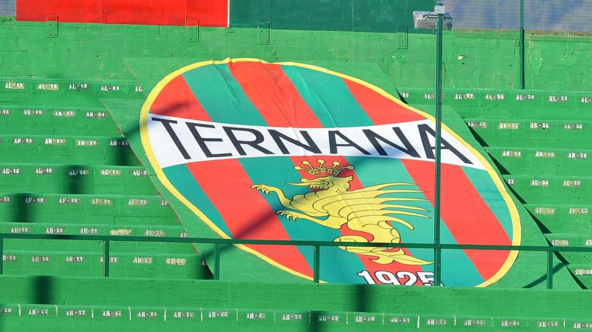 Ternana: domani ripresa degli allenamenti a porte aperte