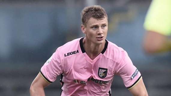 UFFICIALE - Verona, soffiato Dawidowicz al Palermo: contratto triennale