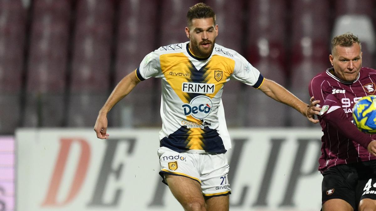 Metropolis - Juve Stabia, colpo da playoff al 'San Nicola' di Bari