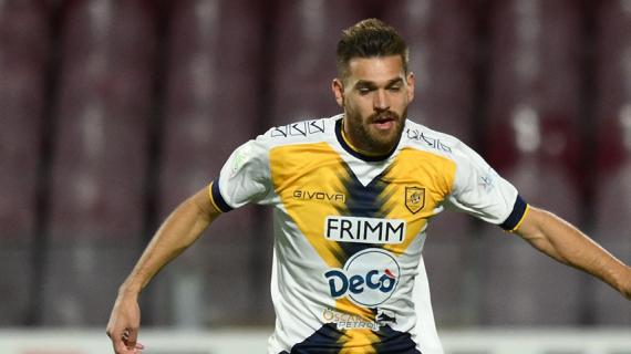 ESCLUSIVA TB - Juve Stabia, Candellone: "'Player of the Week’? Il merito è anche dei compagni. Del rinnovo parleremo a suo tempo. L’attaccante più forte della B? Adorante. Il segreto è la coesione. Per la salvezza ci siamo quasi, poi..."