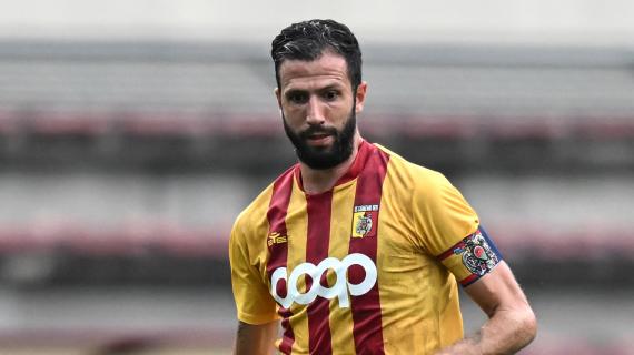 Serie B, Catanzaro-Cosenza al 45': giallorossi avanti di misura 