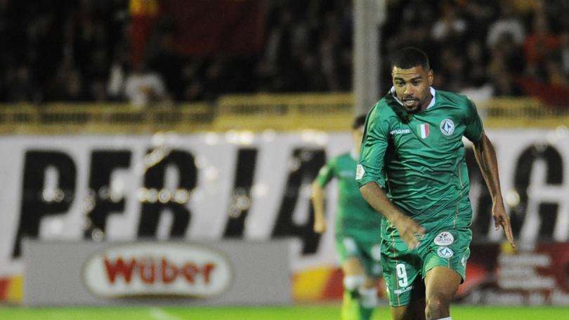 Pedullà: "Reggina, in pugno Charpentier. Su Rivas e Zarate..."