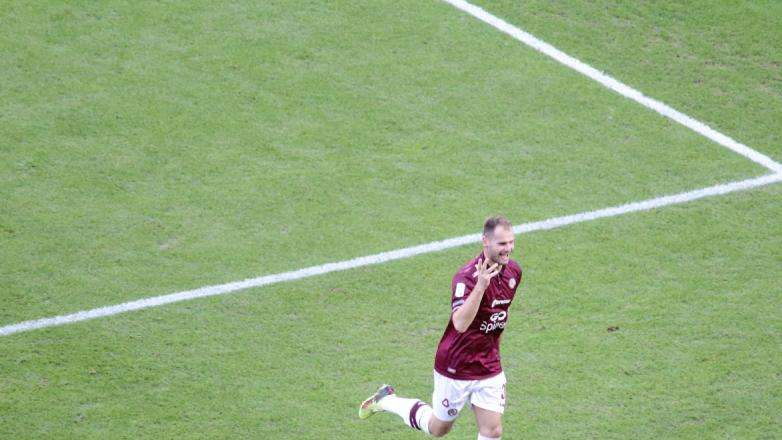 Serie B, Livorno-Venezia 1-0: Raicevic all'ultimo respiro fa esplodere l''Ardenza'