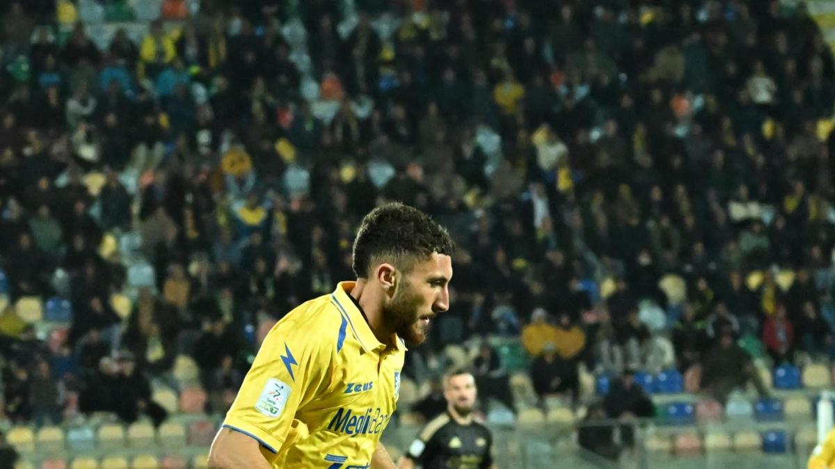 Frosinone, Ghedjemis: "Giochiamo ogni partita per vincere"