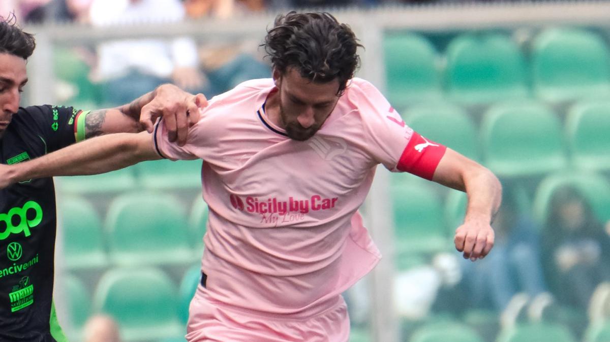 GazzSport - Il Catanzaro ritrova Iemmello, il Palermo aspetta Bani