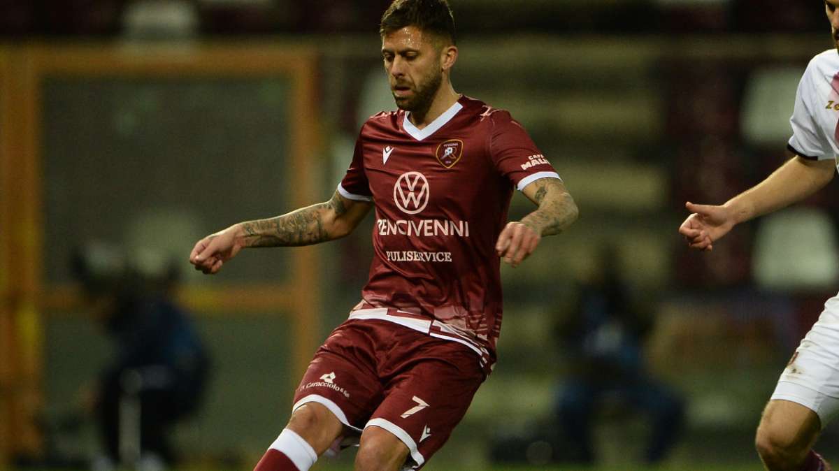 Gazzetta del Sud: "La Reggina firma l'impresa: Menez stende il forte Pisa"