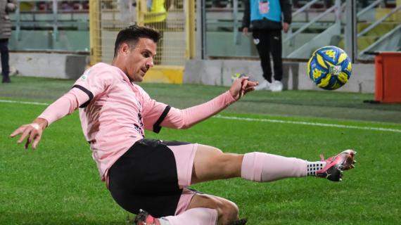 Serie B, terminati i primi tempi: Juve Stabia avanti, vincono Palermo e Reggiana