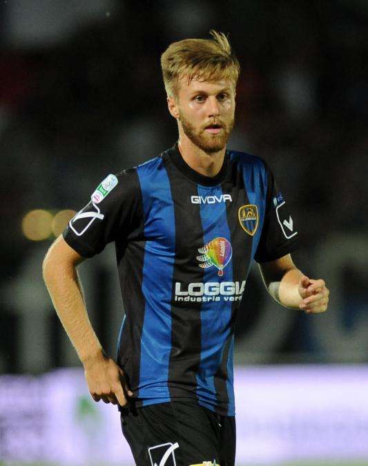 Latina, D'Urso: "La sconfitta nel derby fa ancora male. Ora testa al Benevento"