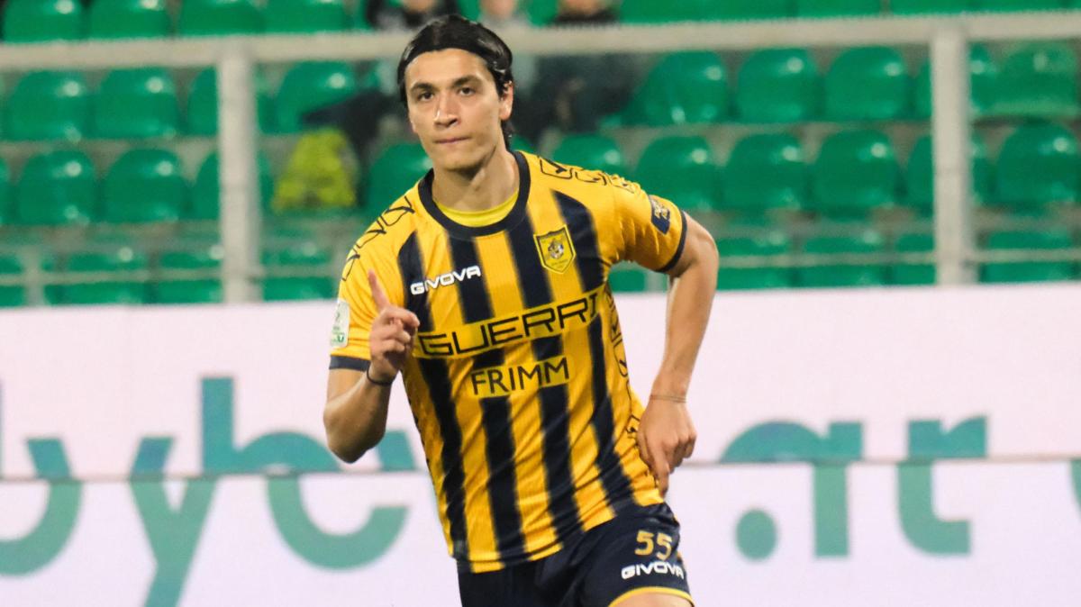 CdV - Padova, scatto per Leone della Juve Stabia. In uscita Crisetig, Belli e Perrotta