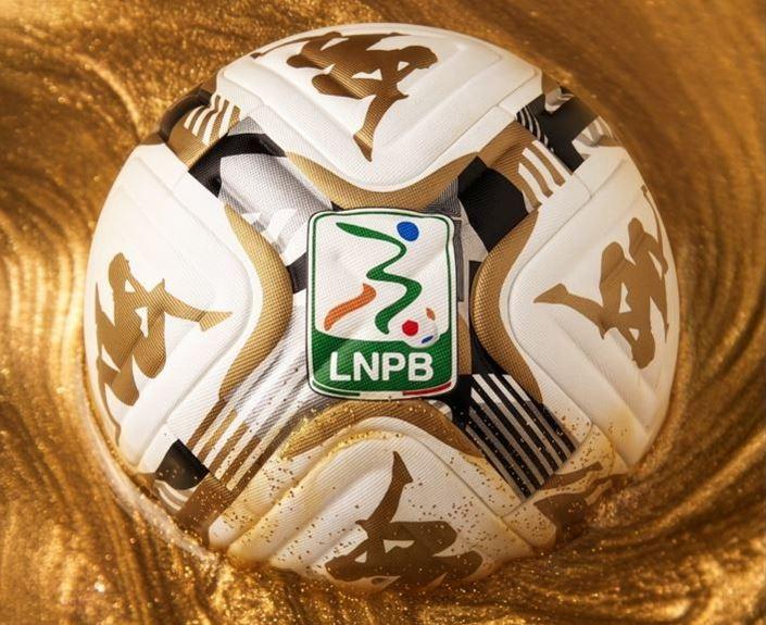 Serie B: Bari e Sudtirol si affrontano questa sera nella prima finale per rimanere in Serie BKT