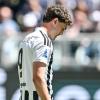 Juventus, il malcontento dei tifosi si sposta fuori dallo Stadium: cori e fischi...