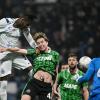 Il Sassuolo è vivo, ma l'Inter è micidiale: Bisseck e Thuram, al Mapei è 0-2 al 45'...