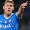 Il Napoli apre il portafogli per Hojlund ma blinda il futuro con una maxi clausola...
