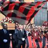 Il saluto di Milano a Kaiser Franz. Intanto Amorim si prepara al primo derby: le top news delle 13