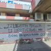 "Questa maglia non è un gioco, occhio": i tifosi del Pontedera contestano la proprietà....