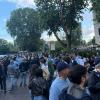 Lazio, tifosi a Ponte Milvio pronti per la finale: a breve si dirigeranno allo stadio. Le immagini