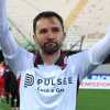Eleganza in campo, un esempio fuori: il popolo del Genoa saluta capitan Badelj