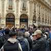 Inter, squadra a riposo e tifosi in piazza: le immagini dell'entusiasmo nel centro di Milano