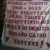Torino, ennesimo striscione: "1 derby vinto su 32, 130 mln di debito. Urbano Cairo...