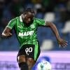 Sassuolo in vantaggio sull'Atalanta, nonostante l'uomo in meno: 1-0 neroverde con...