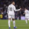 Real Madrid, Mbappé torna al centro sportivo ed elude la domanda sulla sua fuga in...