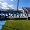 Napoli, lo striscione esposto dai tifosi prima dell'amichevole: "Difendiamo lo Scudetto"...