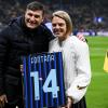 Inter-Genoa, c'è anche l'atleta Arianna Fontana: Zanetti le ha consegnato una maglia...