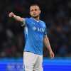 Il Napoli perde il suo play: infortunio per Lobotka a Lecce, entra Gilmour al suo posto