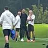 Milan, Ibra scherza coi tifosi: "Ho detto a Pioli che sono pronto a giocare, ma non sono in lista"