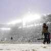 Helsinki-Aberdeen, gara interrotta: i tifosi ospiti lanciano palle di neve al portiere