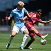 Incornata di Mancini e Roma avanti sulla Lazio al 45'. Giallorossi ora in Champions...
