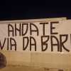 Bari, dopo la salvezza torna la contestazione: tifoseria in campo contro la multiproprietà