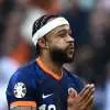 Usa il telefono in panchina, Depay ora rischia grosso: può arrivare squalifica pesante...